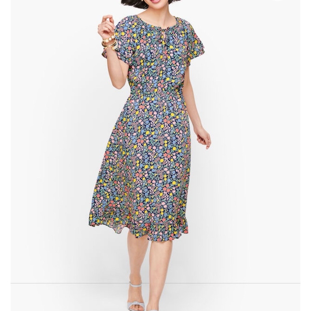Talbots • Floral Gathered Tie Neck Dress Size 12